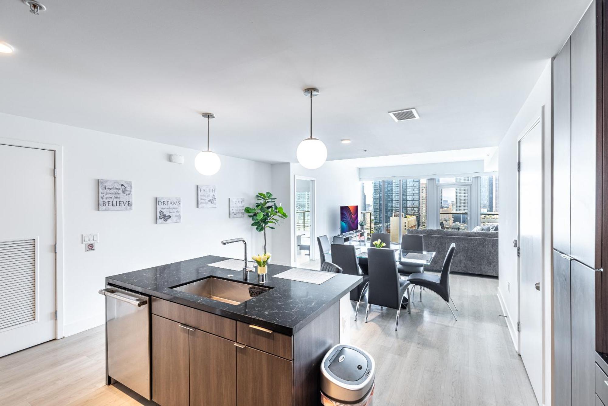 Top Floor 3 Bed 3 Bath Penthouse Living In Luxury Лос-Анджелес Экстерьер фото